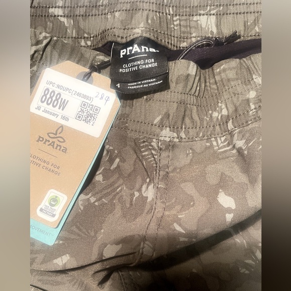 NWT Women's PrAna Halle mini stretch E-Waist II Skort Evergreen Camo skirt 4 - Picture 4 of 4